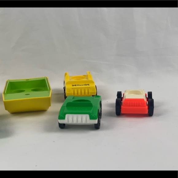 Lot of 7 Vintage Fisher-Price Little People vehicles - Picture 7 of 8